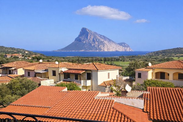 casa indipendente in vendita a Loiri Porto San Paolo in zona Santa Giusta