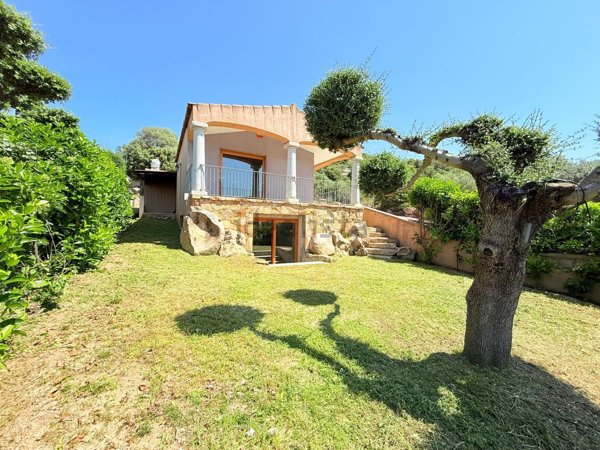 casa indipendente in vendita a Loiri Porto San Paolo