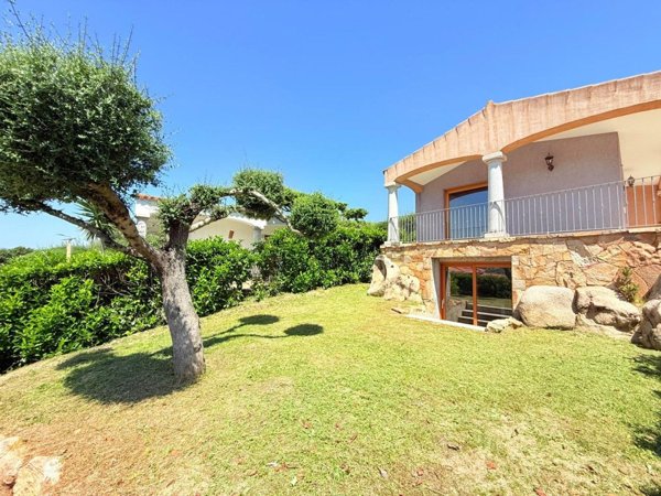 casa indipendente in vendita a Loiri Porto San Paolo