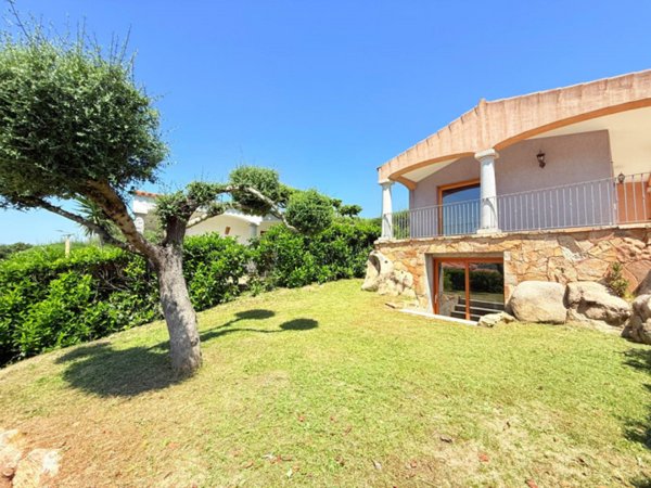 casa indipendente in vendita a Loiri Porto San Paolo
