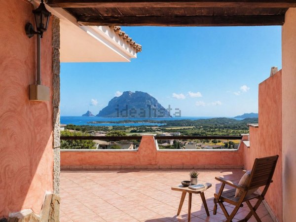 casa indipendente in vendita a Loiri Porto San Paolo