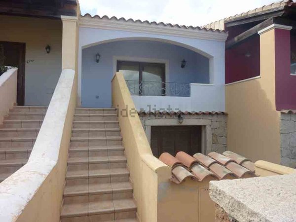 casa indipendente in vendita a Loiri Porto San Paolo in zona Vaccileddi.