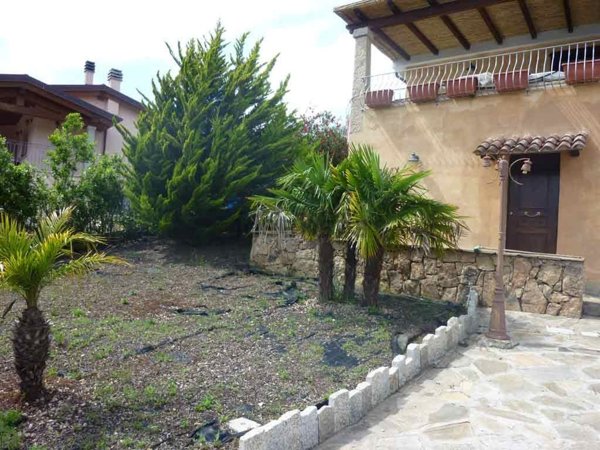 casa indipendente in vendita a Loiri Porto San Paolo