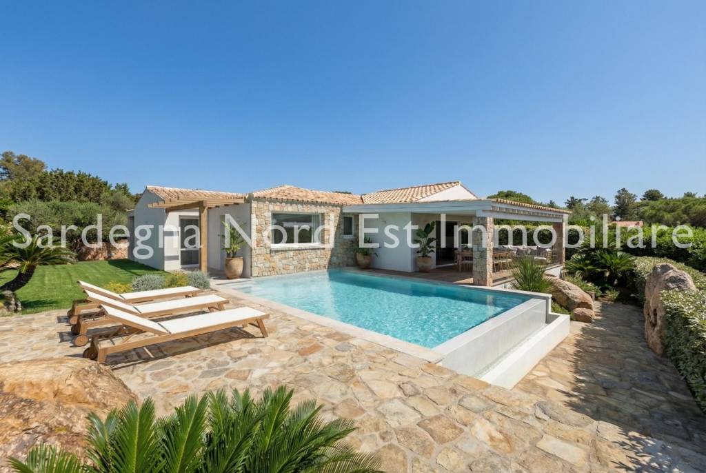 casa indipendente in vendita a Loiri Porto San Paolo