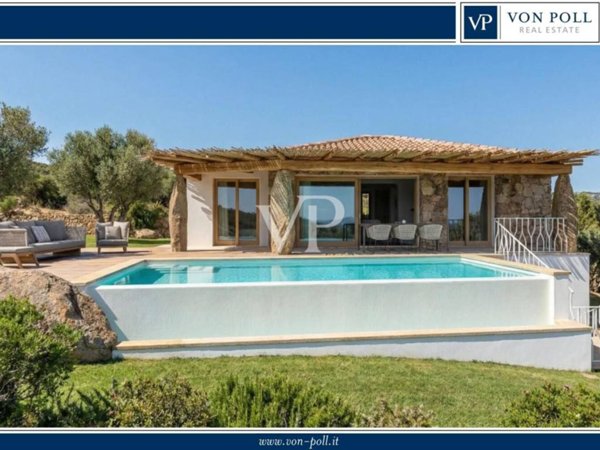 casa indipendente in vendita a Loiri Porto San Paolo in zona Vaccileddi.