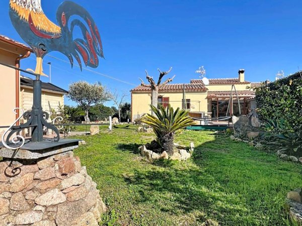 casa indipendente in vendita a Loiri Porto San Paolo in zona Trudda