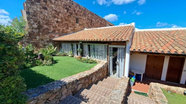 casa indipendente in vendita a Loiri Porto San Paolo
