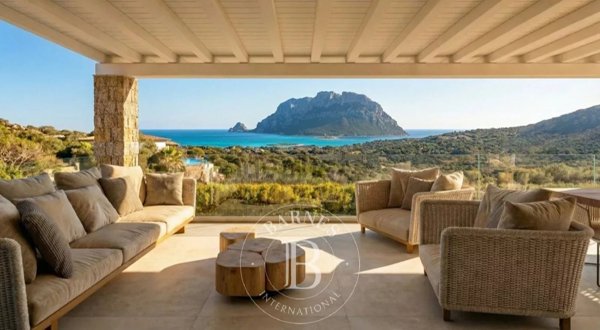 appartamento in vendita a Loiri Porto San Paolo in zona Santa Giusta