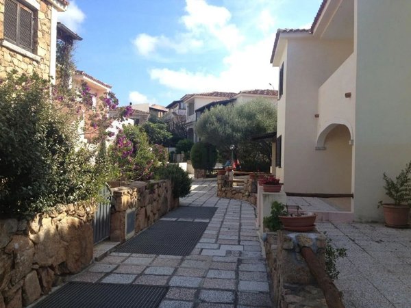 appartamento in vendita a Loiri Porto San Paolo in zona Vaccileddi.