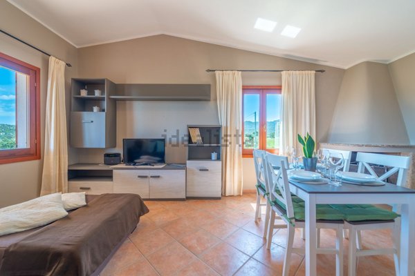 appartamento in vendita a Loiri Porto San Paolo in zona Vaccileddi.