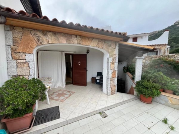 casa indipendente in vendita a Loiri Porto San Paolo