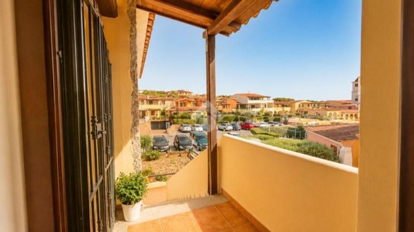 appartamento in vendita a Loiri Porto San Paolo in zona Vaccileddi.