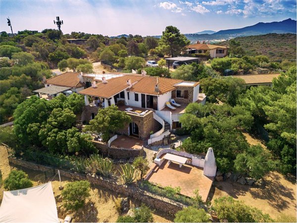 casa indipendente in vendita a Loiri Porto San Paolo in zona Vaccileddi.