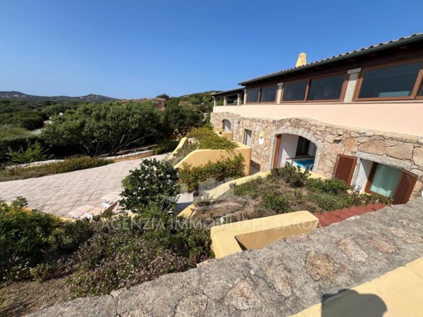 casa indipendente in vendita a Sant'Antonio di Gallura