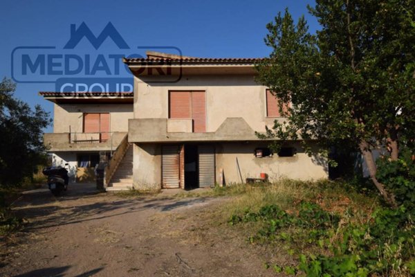 casa indipendente in vendita a Santa Maria Coghinas