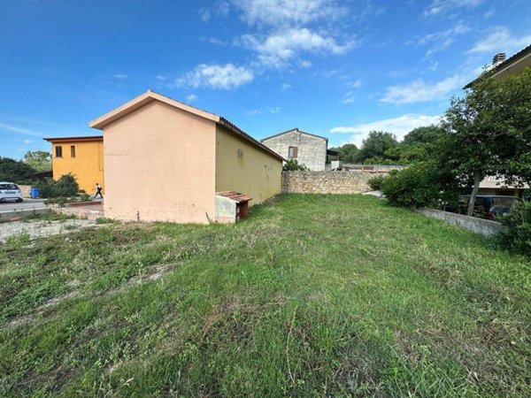 negozio in vendita a Santa Maria Coghinas