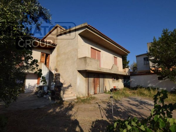 casa indipendente in vendita a Santa Maria Coghinas
