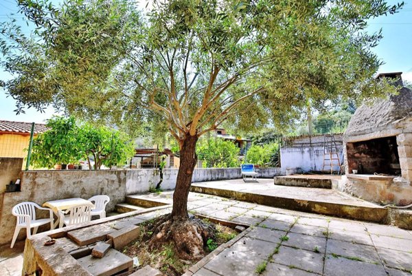 casa indipendente in vendita a Santa Maria Coghinas
