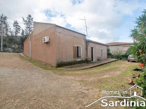 casa indipendente in vendita a Santa Maria Coghinas in zona La Scalitta