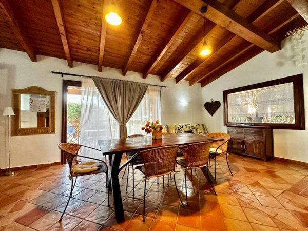casa indipendente in vendita a Stintino