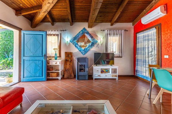 casa indipendente in vendita a Stintino