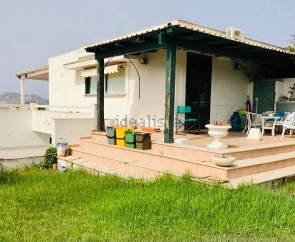 casa indipendente in vendita a Stintino