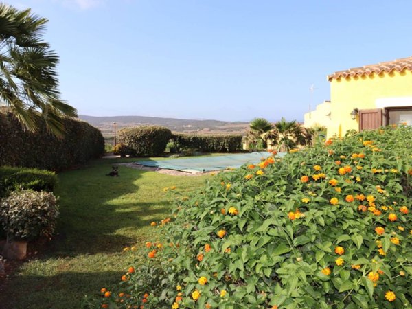 casa indipendente in vendita a Stintino