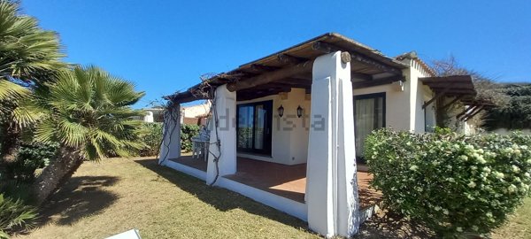 casa indipendente in vendita a Stintino