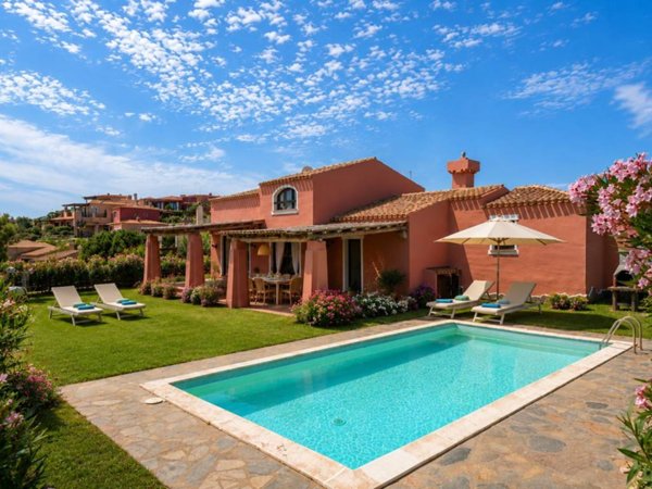 casa indipendente in vendita a Stintino