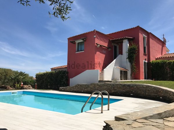 casa indipendente in vendita a Stintino