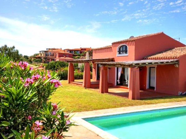 casa indipendente in vendita a Stintino