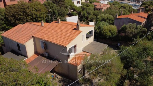 casa indipendente in vendita a Stintino