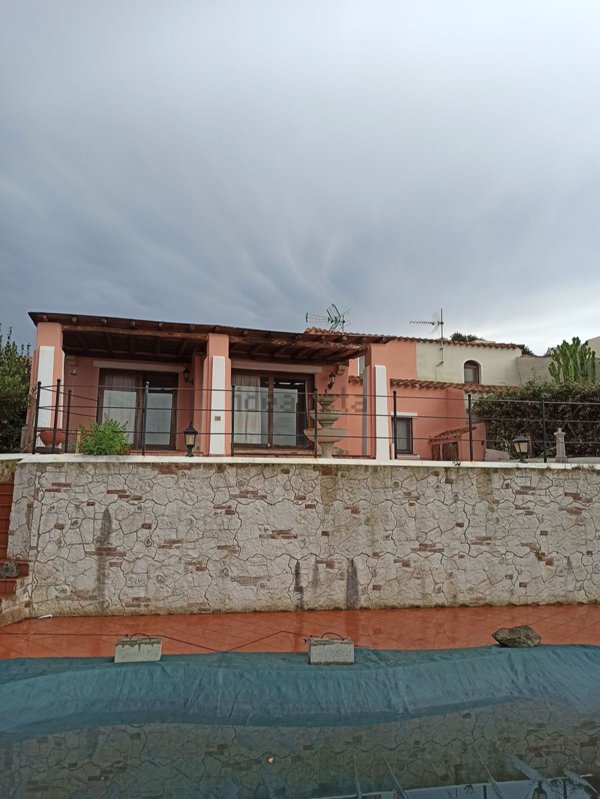 casa indipendente in vendita a Stintino