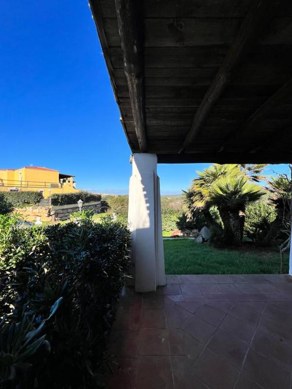 casa indipendente in vendita a Stintino