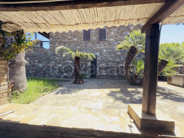 casa indipendente in vendita a Stintino