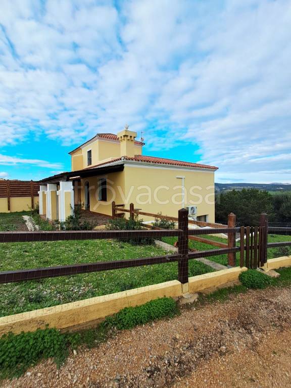 casa indipendente in vendita a Stintino