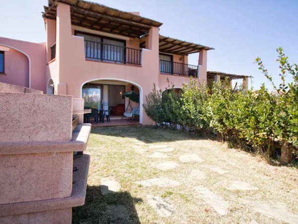casa indipendente in vendita a Stintino