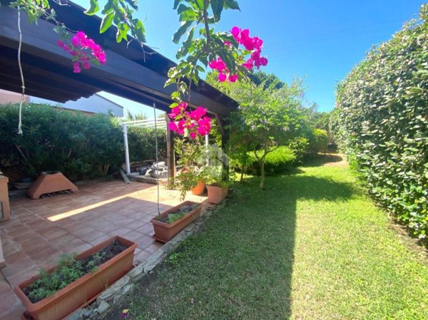 casa indipendente in vendita a Stintino in zona Rocca Ruja