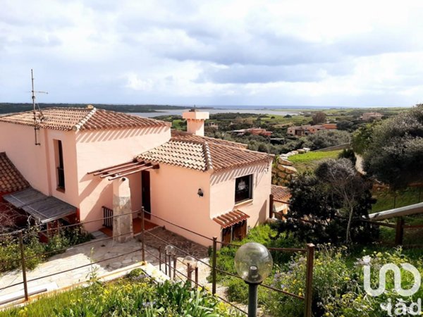 casa indipendente in vendita a Stintino