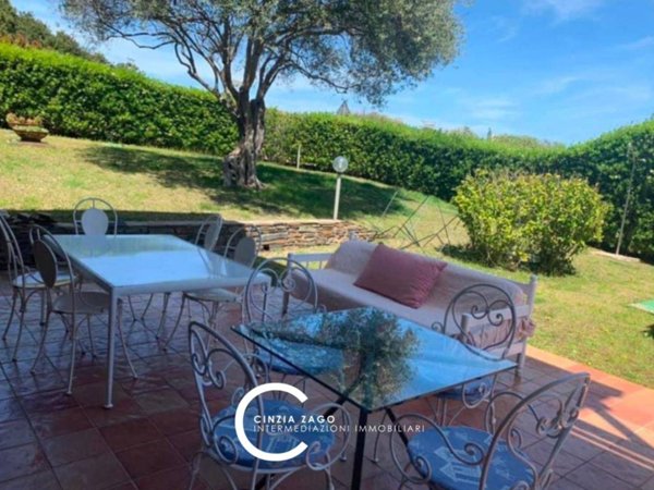 casa indipendente in vendita a Stintino