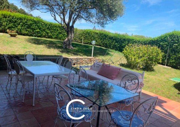 casa indipendente in vendita a Stintino