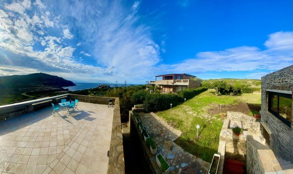 casa indipendente in vendita a Stintino