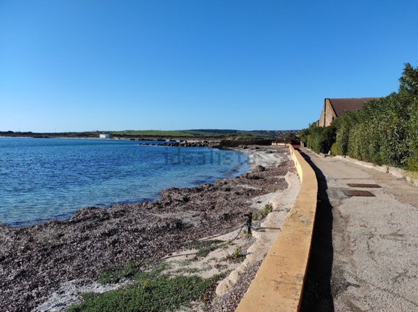 casa indipendente in vendita a Stintino