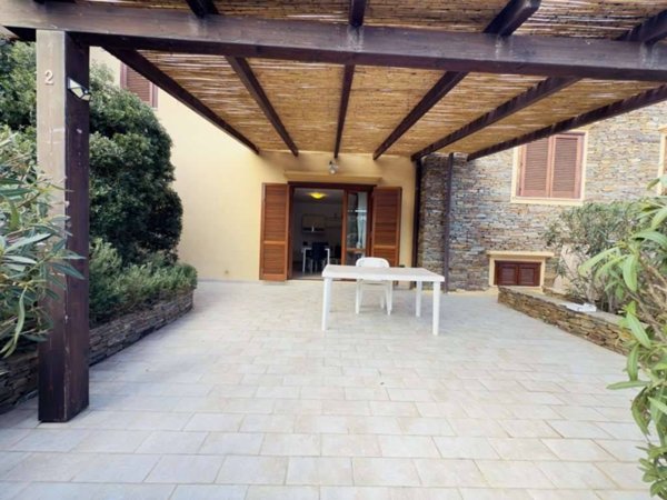 casa indipendente in vendita a Stintino in zona Rocca Ruja