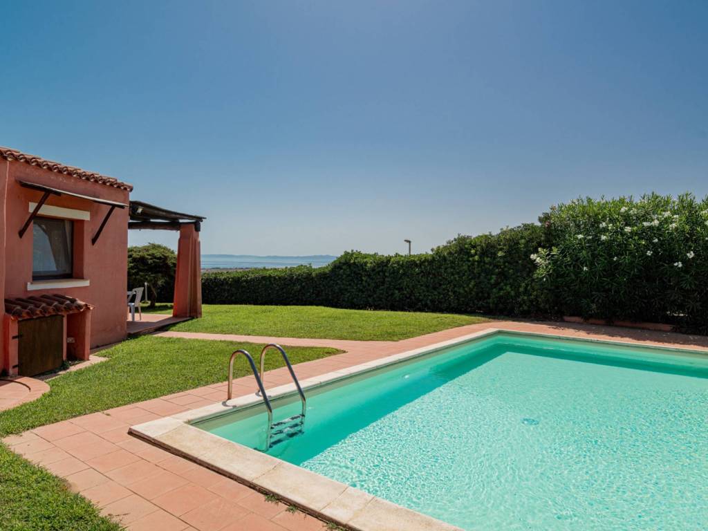 casa indipendente in vendita a Stintino