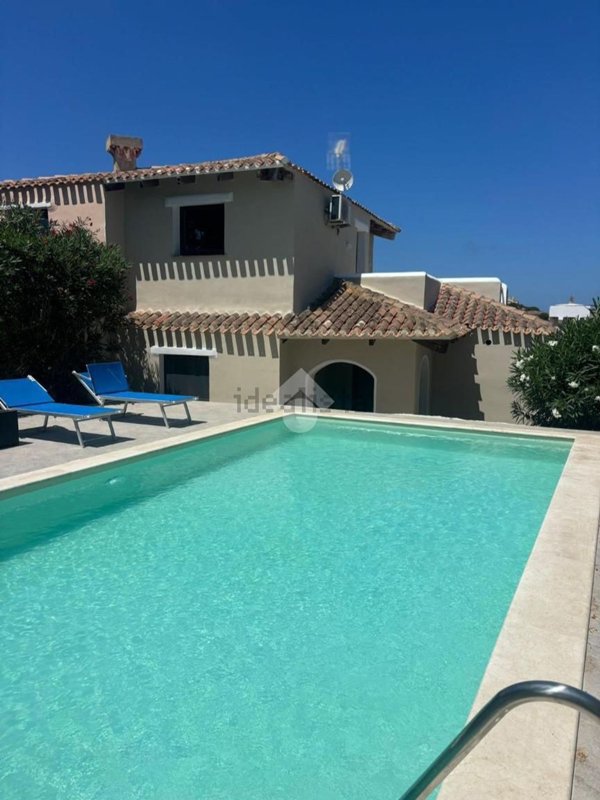 casa indipendente in vendita a Stintino