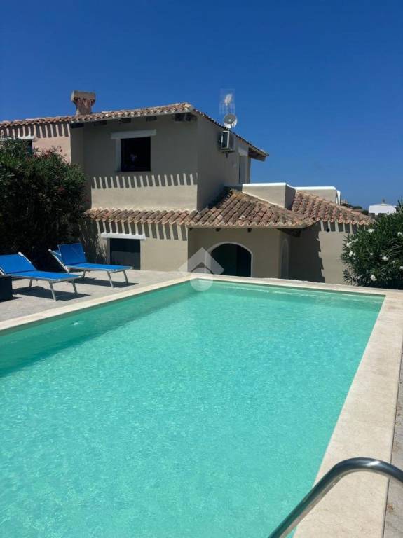 casa indipendente in vendita a Stintino