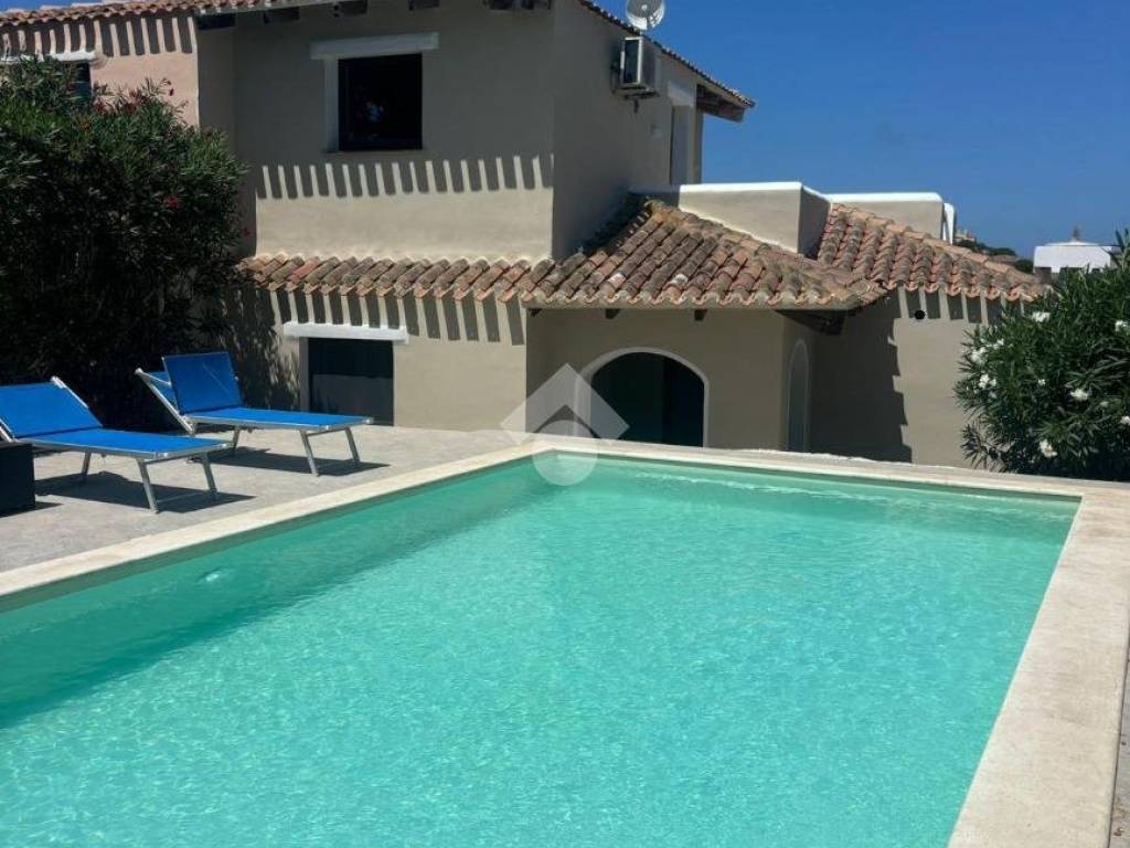 casa indipendente in vendita a Stintino