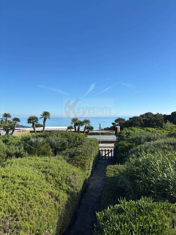 casa indipendente in vendita a Stintino