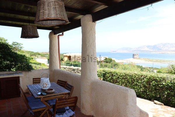 casa indipendente in vendita a Stintino